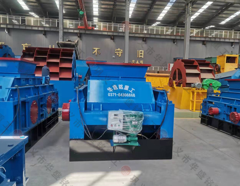 玄武巖、風(fēng)化砂制砂機_風(fēng)化石頭制砂機設(shè)備_石頭石子輥式制砂機