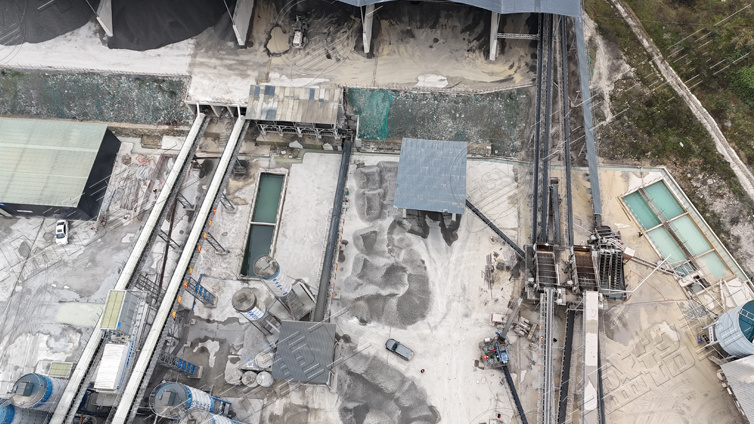 四川眉山1080液壓對(duì)輥機(jī)瓜米石生產(chǎn)線